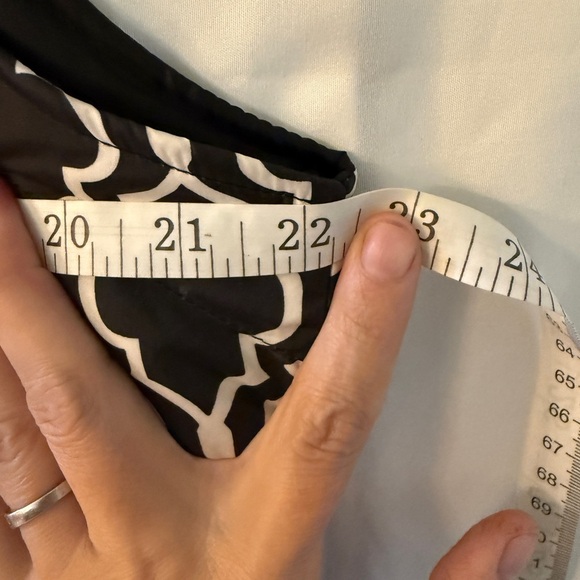 Lands' End Black and White Patterned puffer vest size 10-12 - Picture 3 of 8